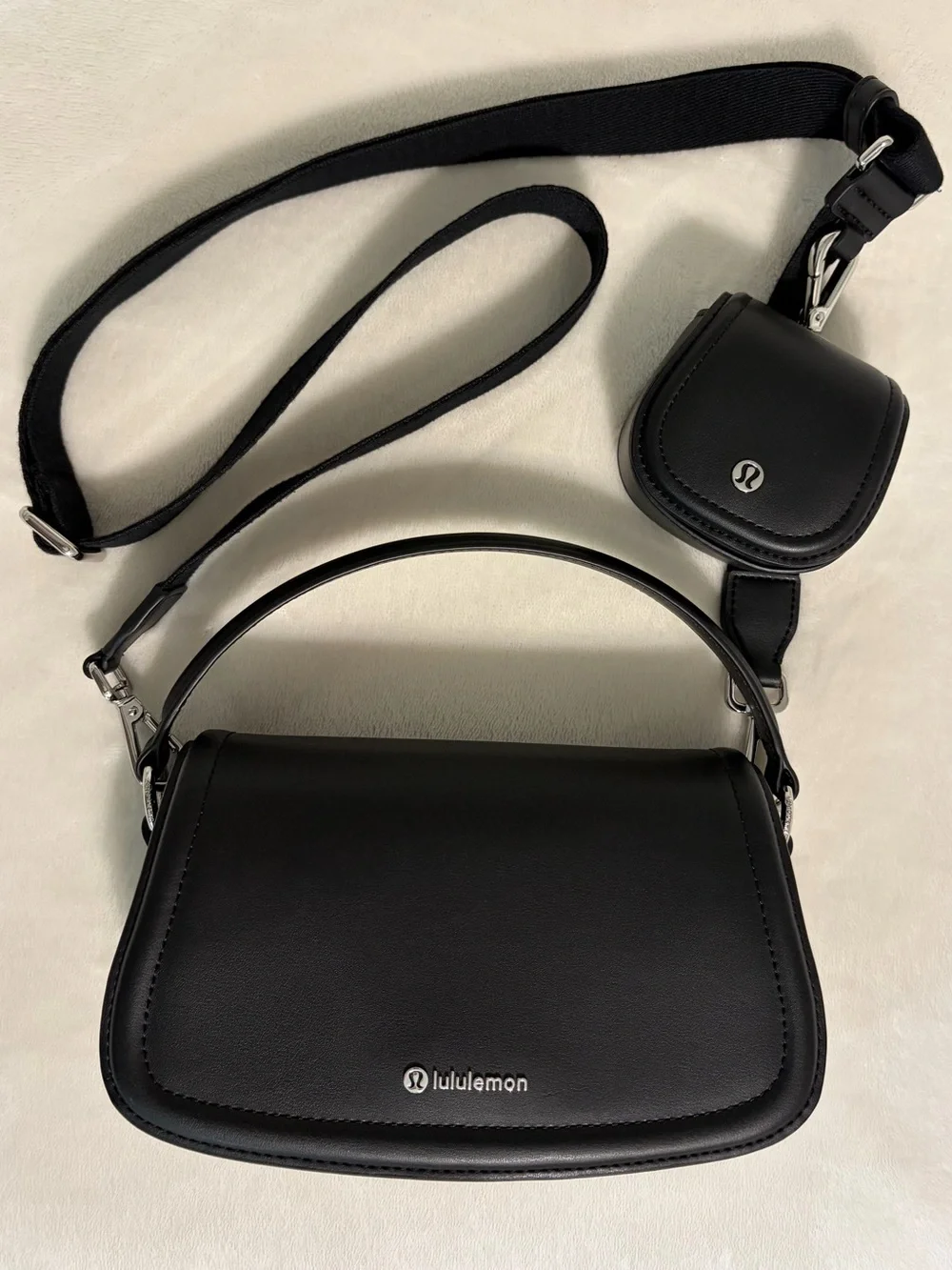 2 in 1 Lululemon Leather bag